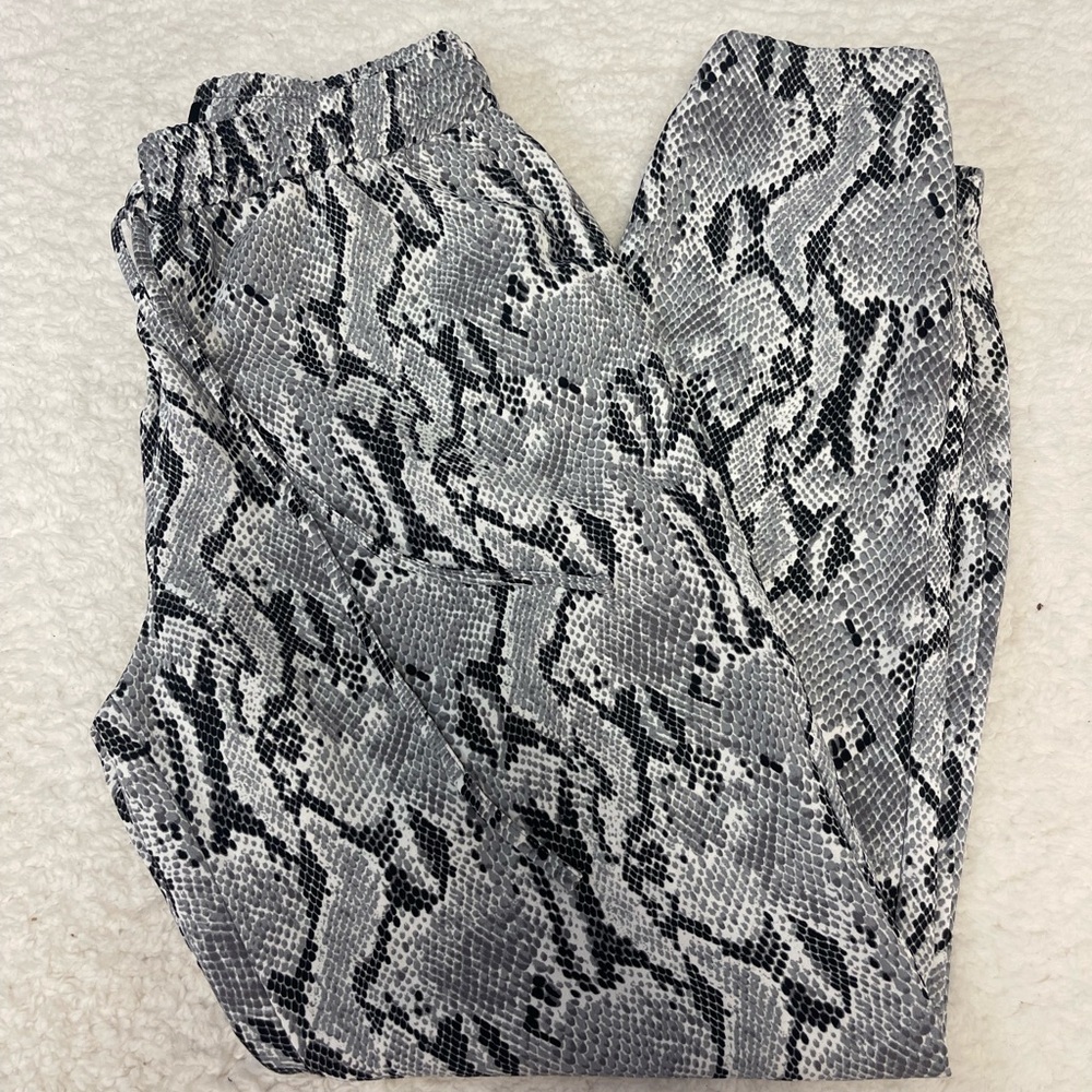 Express Women’s Snakeskin Joggers